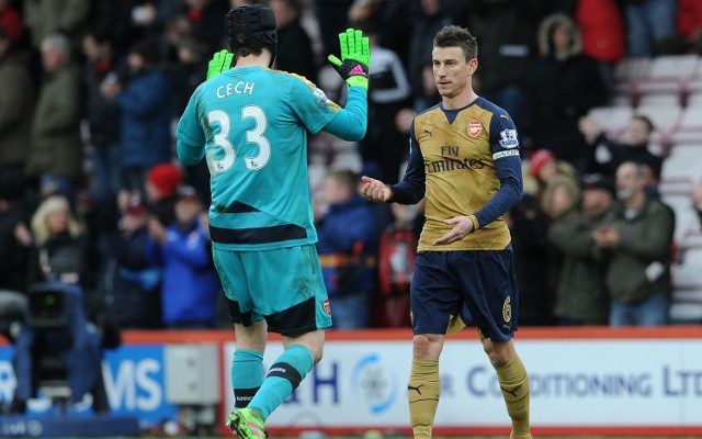 Những lỗ hổng kinh hoàng đang đè lên vai người kế nhiệm Wenger - Bóng Đá