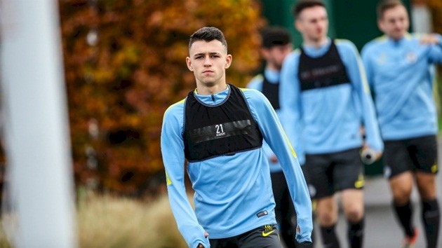 Phil Foden: Ngôi sao nhỏ lẻ loi tại Man City - Bóng Đá