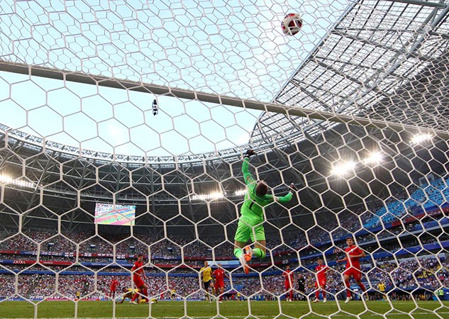 Nhìn Jordan Pickford để thấy Joe Hart ngồi nhà là đúng - Bóng Đá