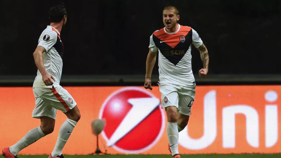 Những cầu thủ trung thành nhất còn thi đấu: Totti trao ấn cho De Rossi - Bóng Đá
