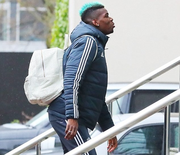 Sợ vận rủi khi đụng Man City, Pogba không còn dám đổi kiểu tóc - Bóng Đá