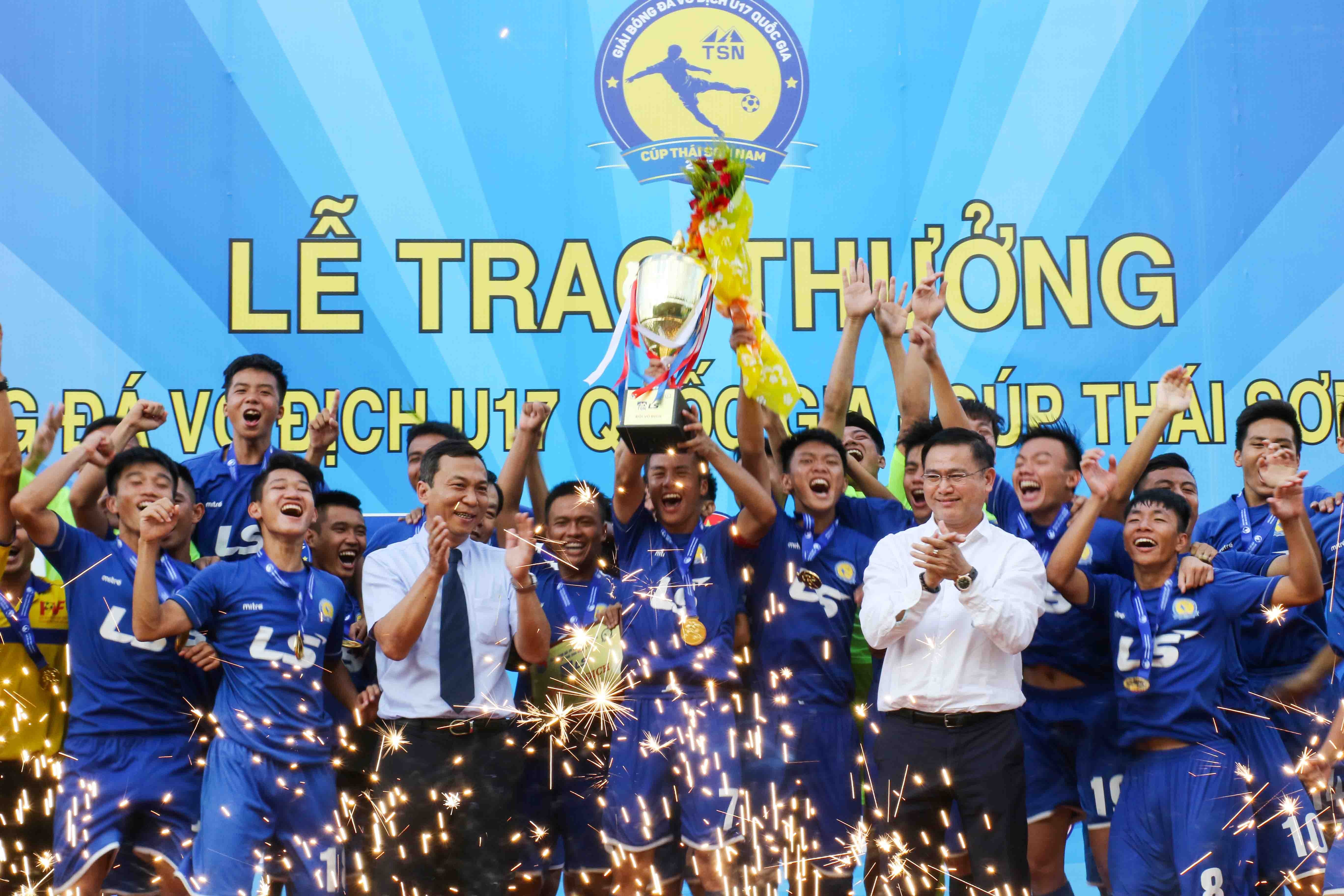  Khởi tranh VCK U17 Quốc gia: Thử thách lớn cho PVF - Bóng Đá