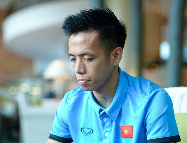Văn Quyết nói gì khi được ở lại Olympic Việt Nam? - Bóng Đá