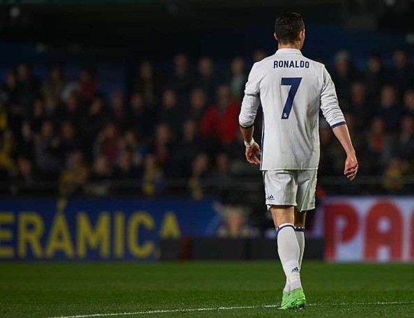 Ronaldo, gã đàn ông bình thường đến kỳ lạ! - Bóng Đá