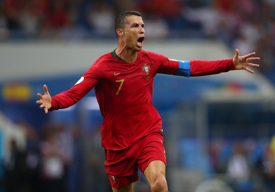 Cristiano Ronaldo đã cứu Bồ Đào Nha như thế nào? - Bóng Đá