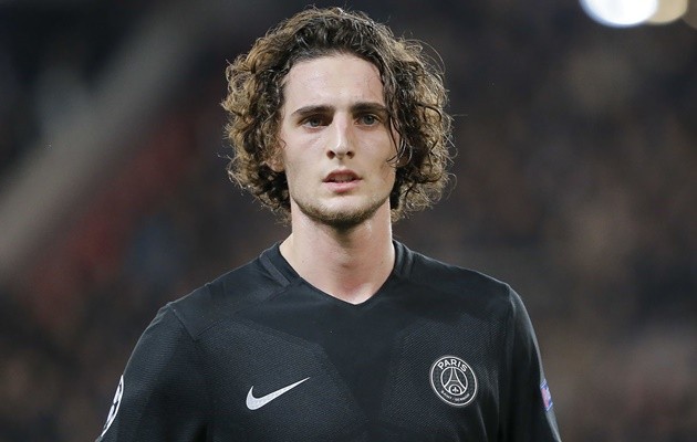 SỐC: Sau Kurzawa, Man Utd tính đường 