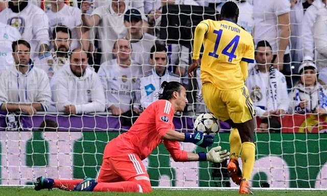 Real mắc hội chứng hoảng sợ tại Bernabeu - Bóng Đá