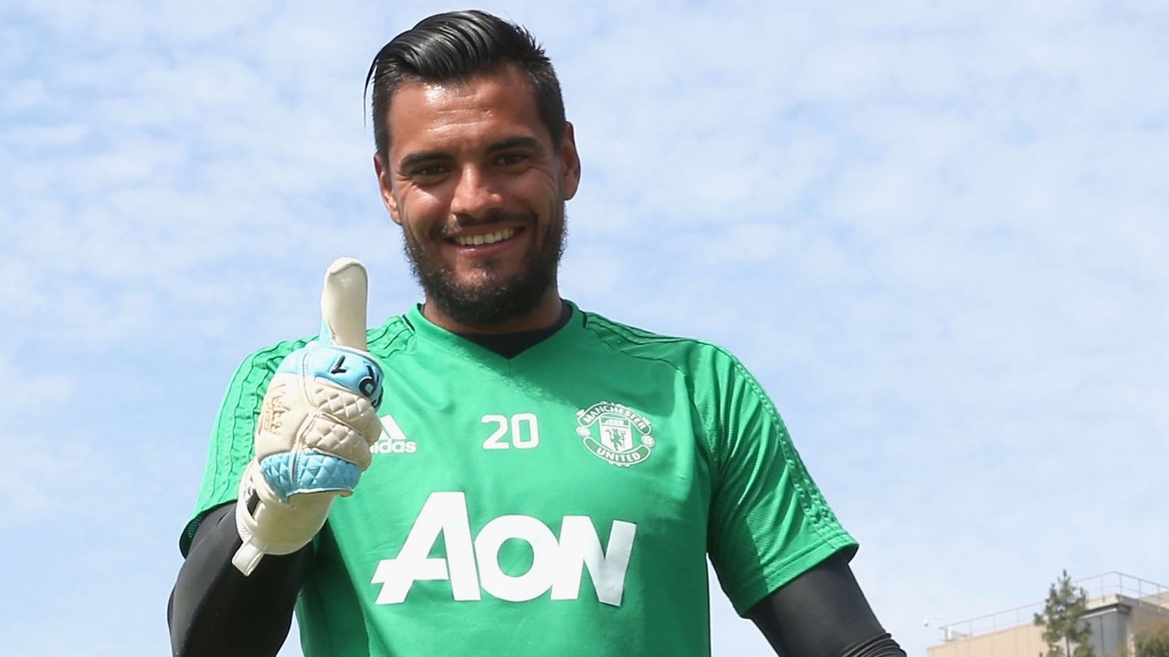 CHÍNH THỨC: Man Utd 'trói chân' thành công trụ cột - Bóng Đá