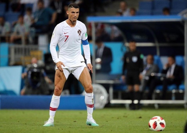 Ronaldo lực bất tòng tâm, chẳng thể 
