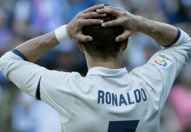 Hơn 8 năm, Ronaldo mới tệ thế này - Bóng Đá