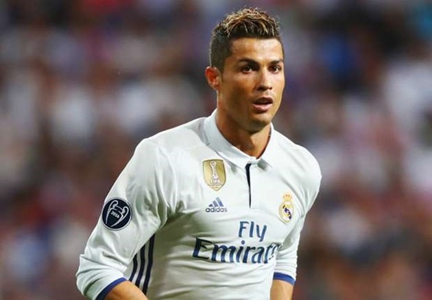 Ronaldo không có tên trong trận gặp Granada - Bóng Đá