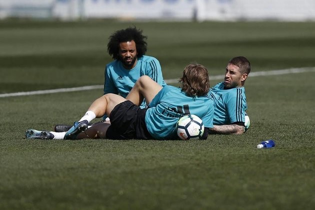 Luka Modric -  'Thánh nhọ' mang tiếng cười cho tập thể - Bóng Đá