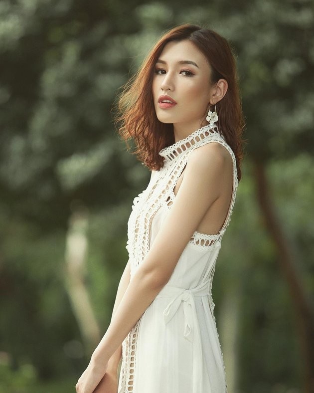 Người mẫu Phương Chi: 'Con gái xem bóng đá làm không khí sôi nổi hơn' - Bóng Đá