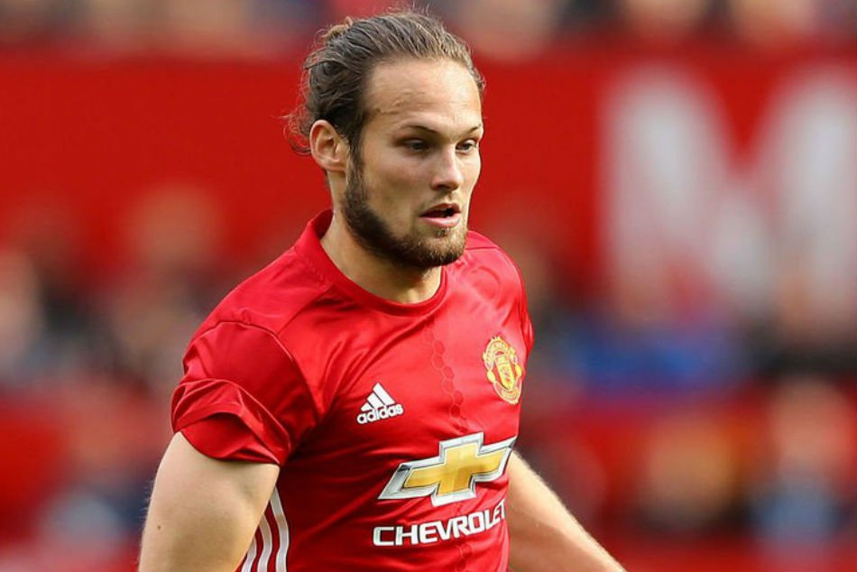 CHÍNH THỨC: Blind chia tay Man Utd - Bóng Đá