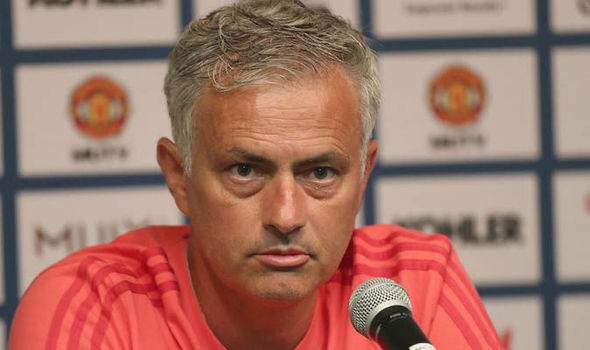 HÉ LỘ: Chốt 2 mục tiêu, Mourinho hoàn tất kỳ chuyển nhượng của Man Utd - Bóng Đá