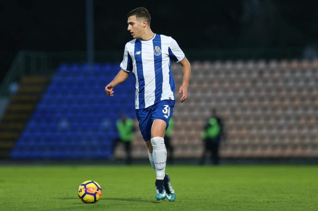 Diogo Dalot có thể khoác số áo nào tại Man Utd? - Bóng Đá