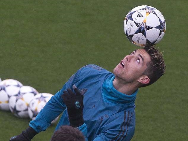 Ronaldo luyện thêm tuyệt kỹ, chờ phá lưới Juventus - Bóng Đá