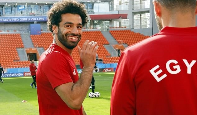 Quẩy nhiệt trên sân tập, Mohamed Salah 100% chiến Uruguay - Bóng Đá