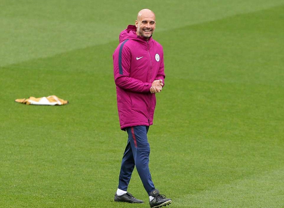 Áp lực là áp lực nào? Man City nhởn nhơ ngay tại Anfield - Bóng Đá