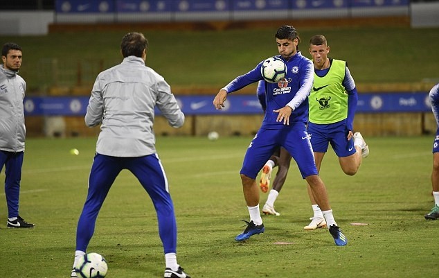 Chelsea tập cật lực, chờ màn ra mắt của HLV Sarri - Bóng Đá