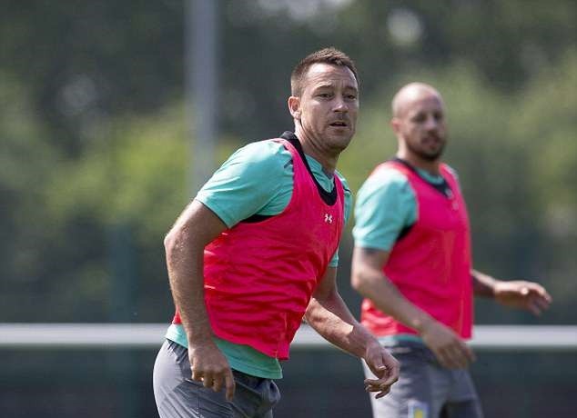 John Terry dốc sức cho Aston Villa vì 'nấc thang lên thiên đường' - Bóng Đá