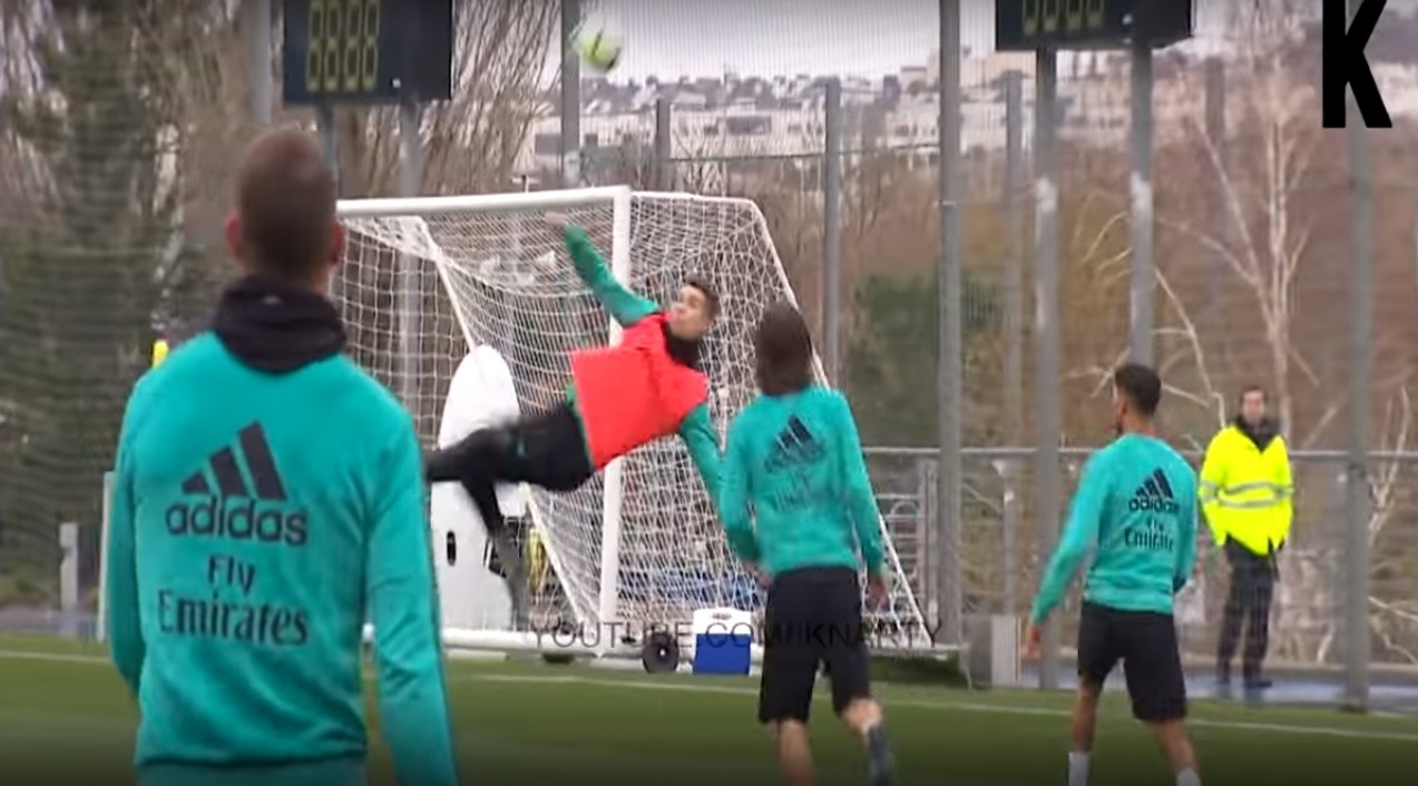 ẢNH TẬP REAL MADRID - Bóng Đá