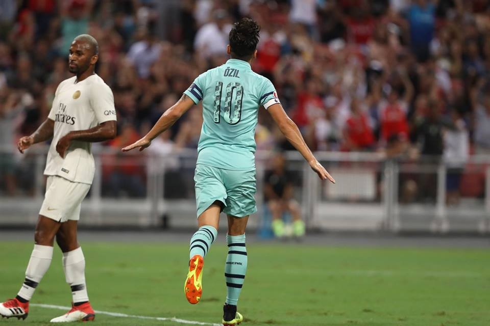 HLV Emery chỉ ra vị trí mới của Ozil  - Bóng Đá