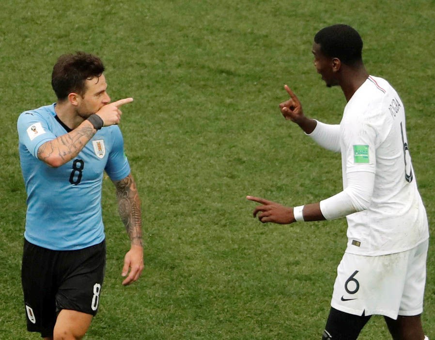 VAR ở đâu? Cận cảnh Paul Pogba đánh nguội, xứng đáng nhận thẻ đỏ - Bóng Đá