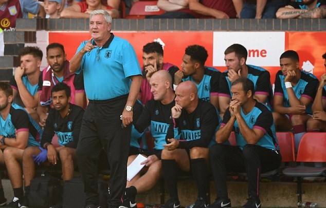 Wilshere gây ấn tượng, West Ham thắng đậm đối thủ - Bóng Đá