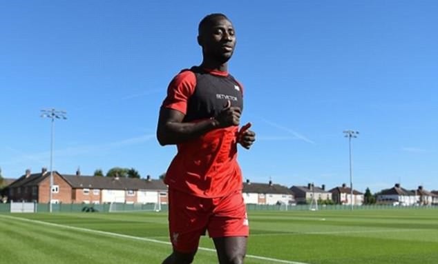 Chùm ảnh: Keita tập luyện trong màu áo Liverpool - Bóng Đá