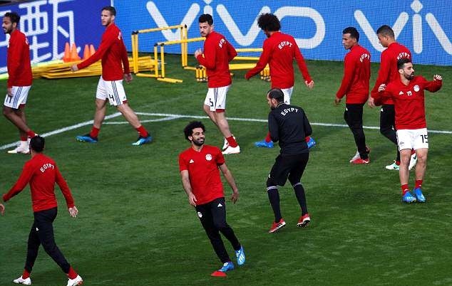 Quẩy nhiệt trên sân tập, Mohamed Salah 100% chiến Uruguay - Bóng Đá