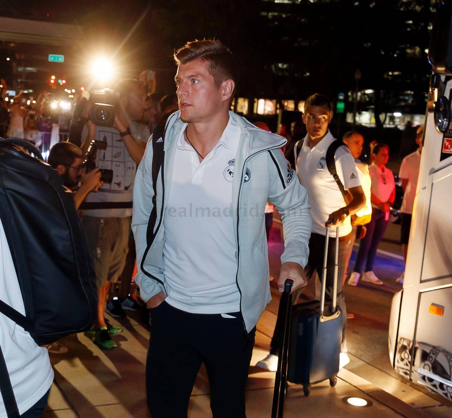 Real Madrid mang đội hình khủng đi du đấu Hè - Bóng Đá