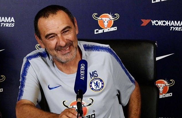 HLV Sarri trình làng bộ sậu 10 trợ lý - Bóng Đá