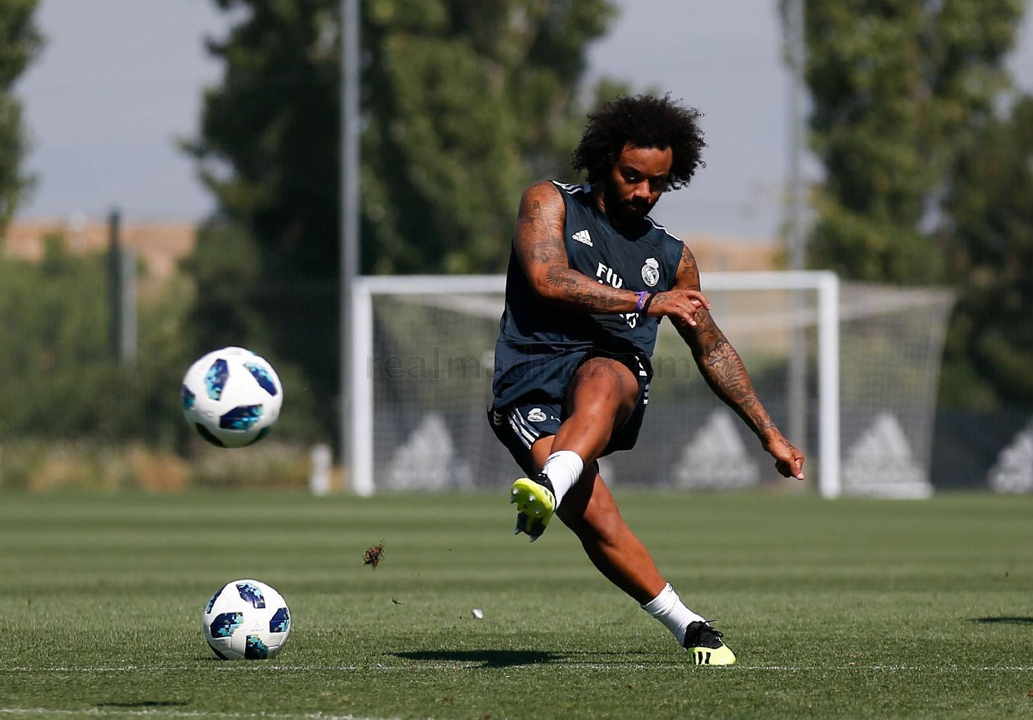 Real Madrid tập luyện - Bóng Đá