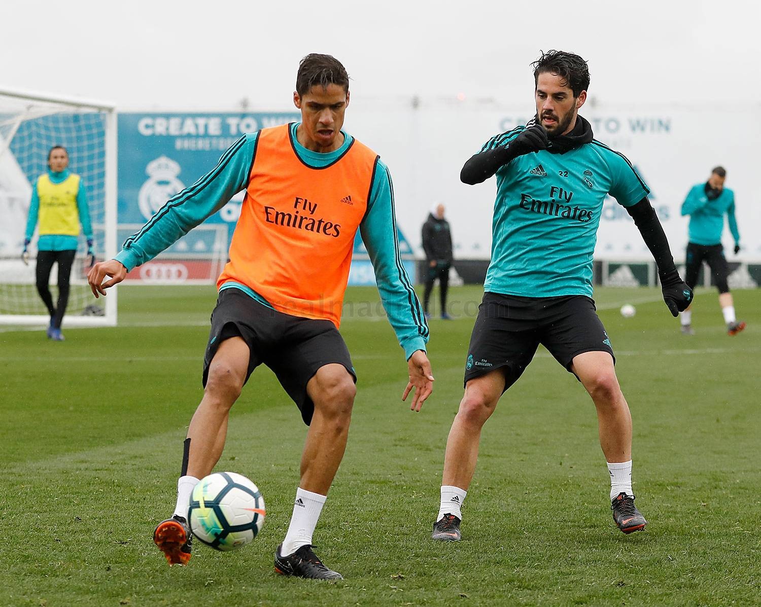 ẢNH TẬP REAL MADRID - Bóng Đá