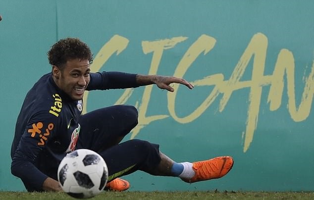 Chùm ảnh: Tinh thần lên cao, Neymar sẵn sàng cho World Cup - Bóng Đá