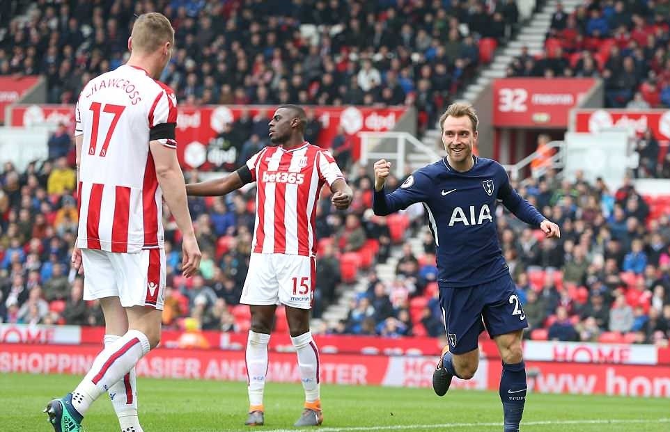 Hạ gục Stoke City, Tottenham khiến Chelsea thất vọng - Bóng Đá