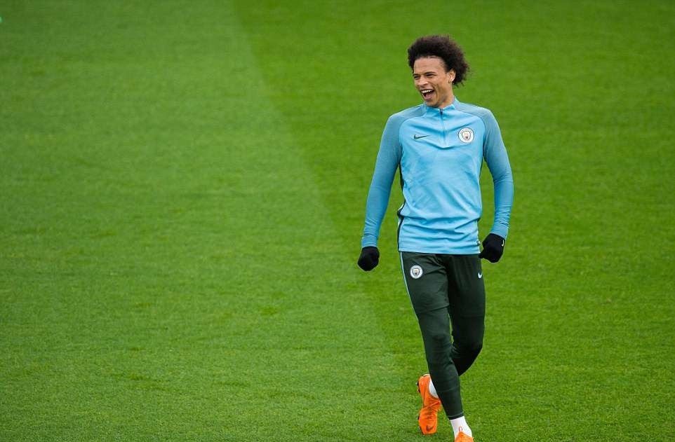 Áp lực là áp lực nào? Man City nhởn nhơ ngay tại Anfield - Bóng Đá