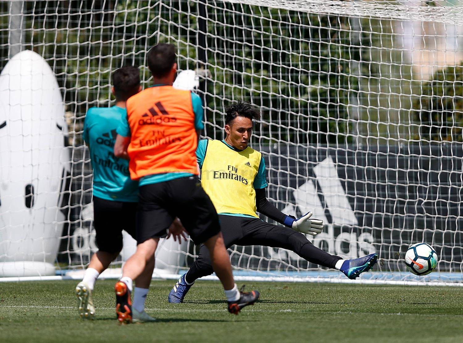 Real Madrid dồn hết tâm trí vào Champions League - Bóng Đá