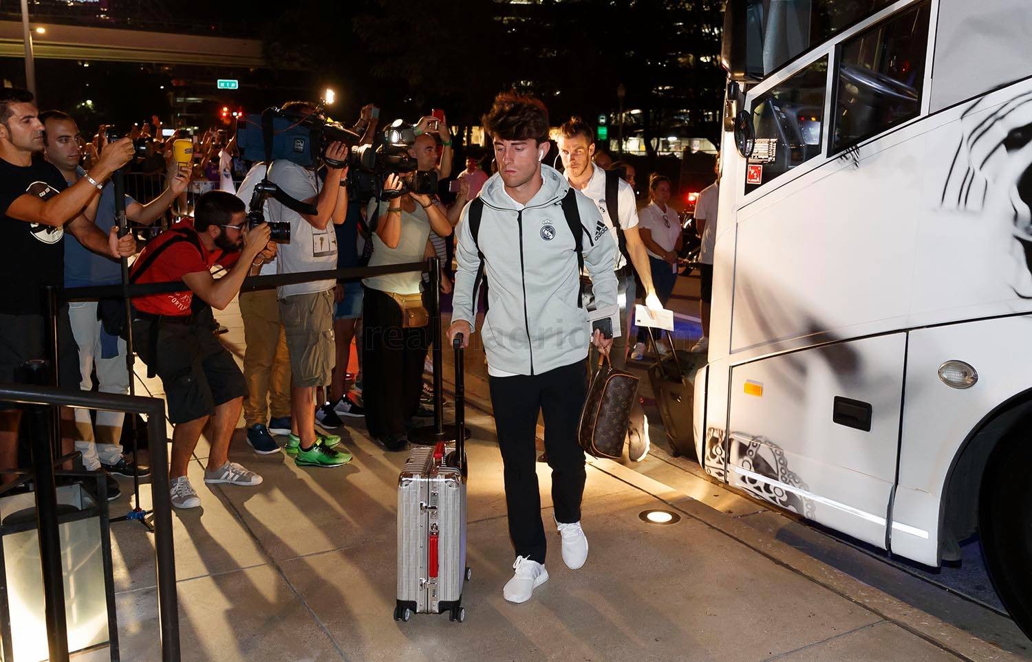 Real Madrid mang đội hình khủng đi du đấu Hè - Bóng Đá