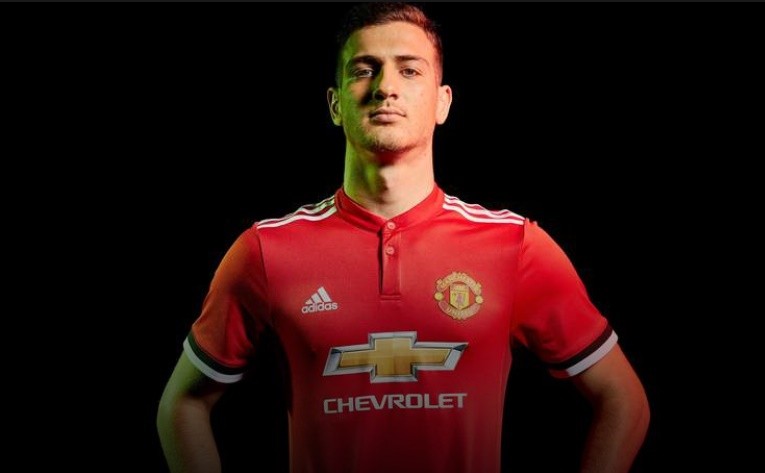 Ngày đầu hội quân, Dalot đã kết thân với đàn anh ở Man Utd - Bóng Đá