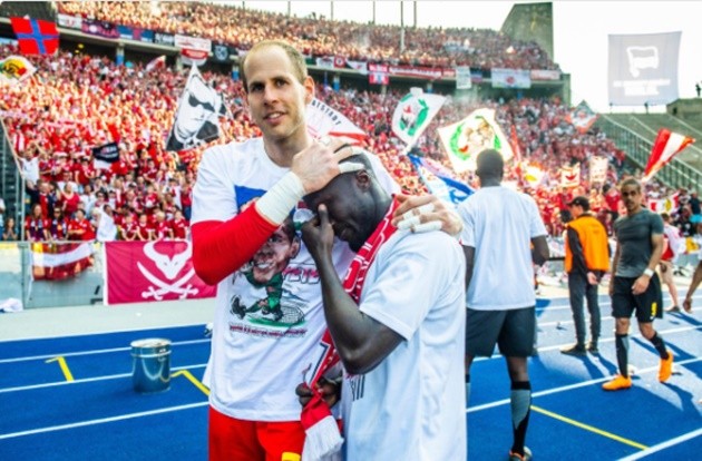 Tới Liverpool, Naby Keita khóc hết nước mắt ngày chia tay RB Leipzig - Bóng Đá