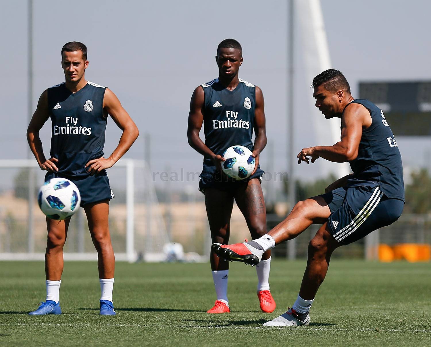 Real Madrid tập luyện - Bóng Đá