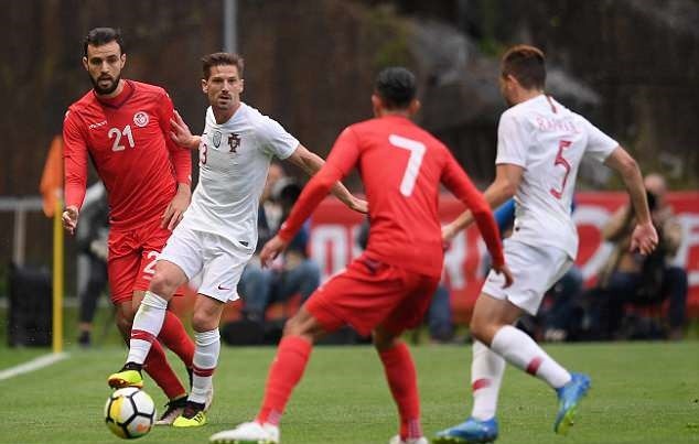 Chùm ảnh: Không Ronaldo, Bồ Đào Nha sẩy chân dù dẫn trước 2 bàn - Bóng Đá