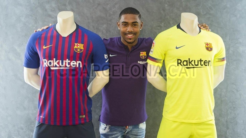 Malcom rạng rỡ ra mắt Barcelona: 