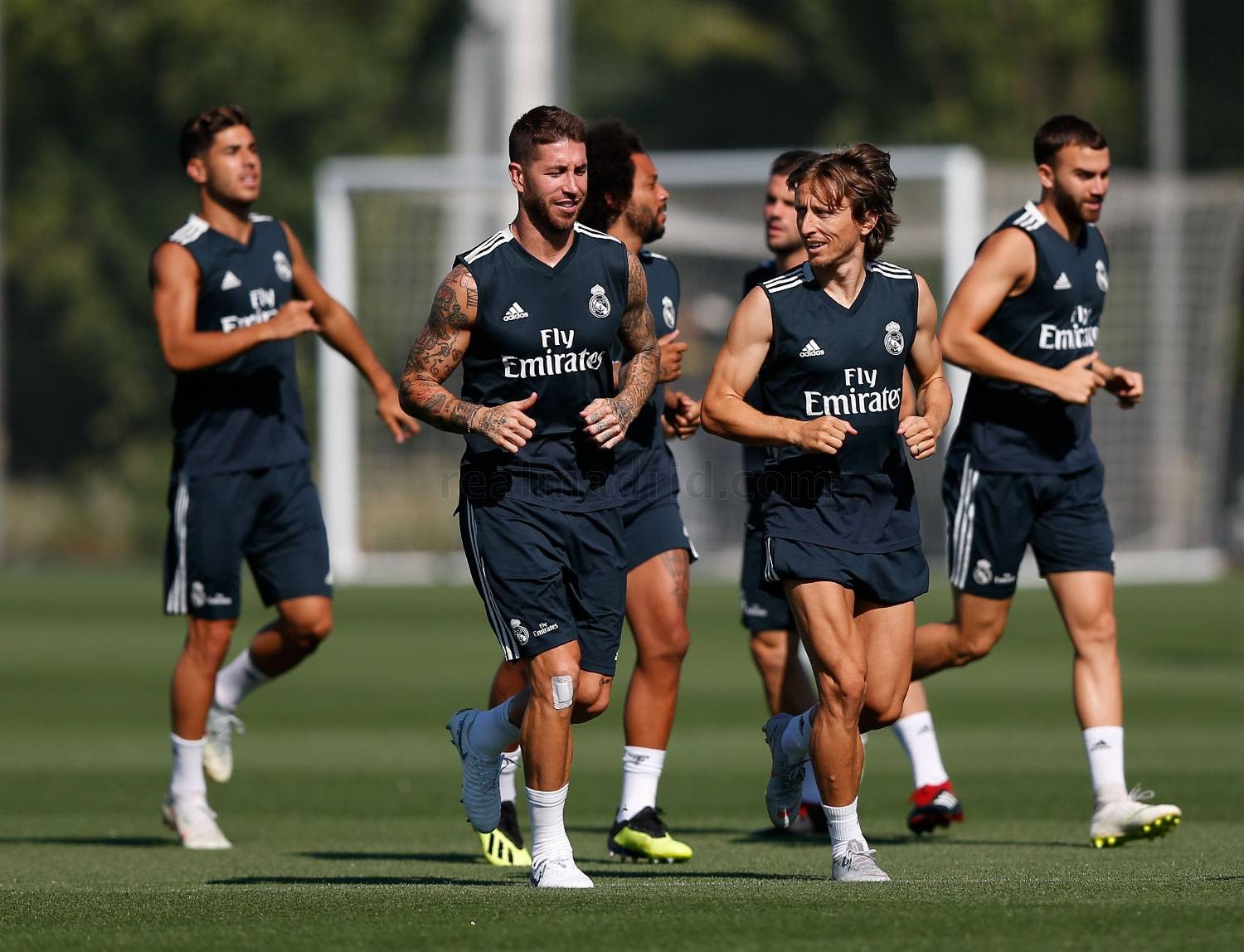 Real Madrid tập luyện - Bóng Đá