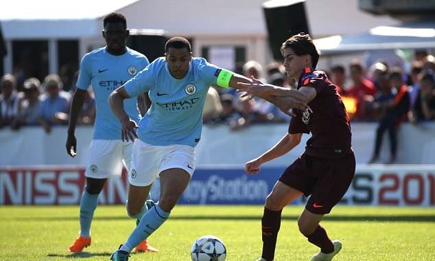 Đội trẻ Man City làm thay công việc cho đàn anh ở Champions League - Bóng Đá