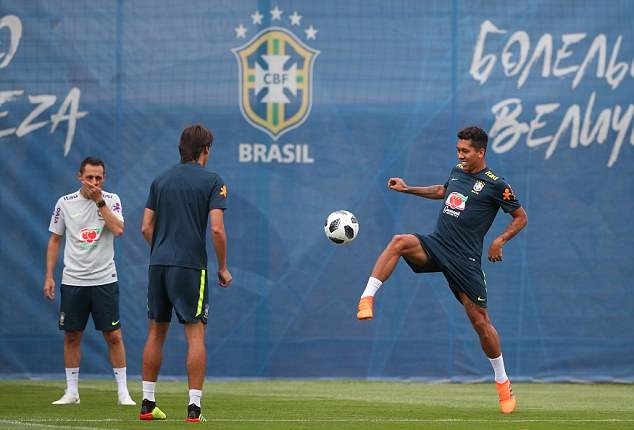 Brazil chuẩn bị cho trận chiến Serbia với nỗi lo mất 2 trụ cột - Bóng Đá
