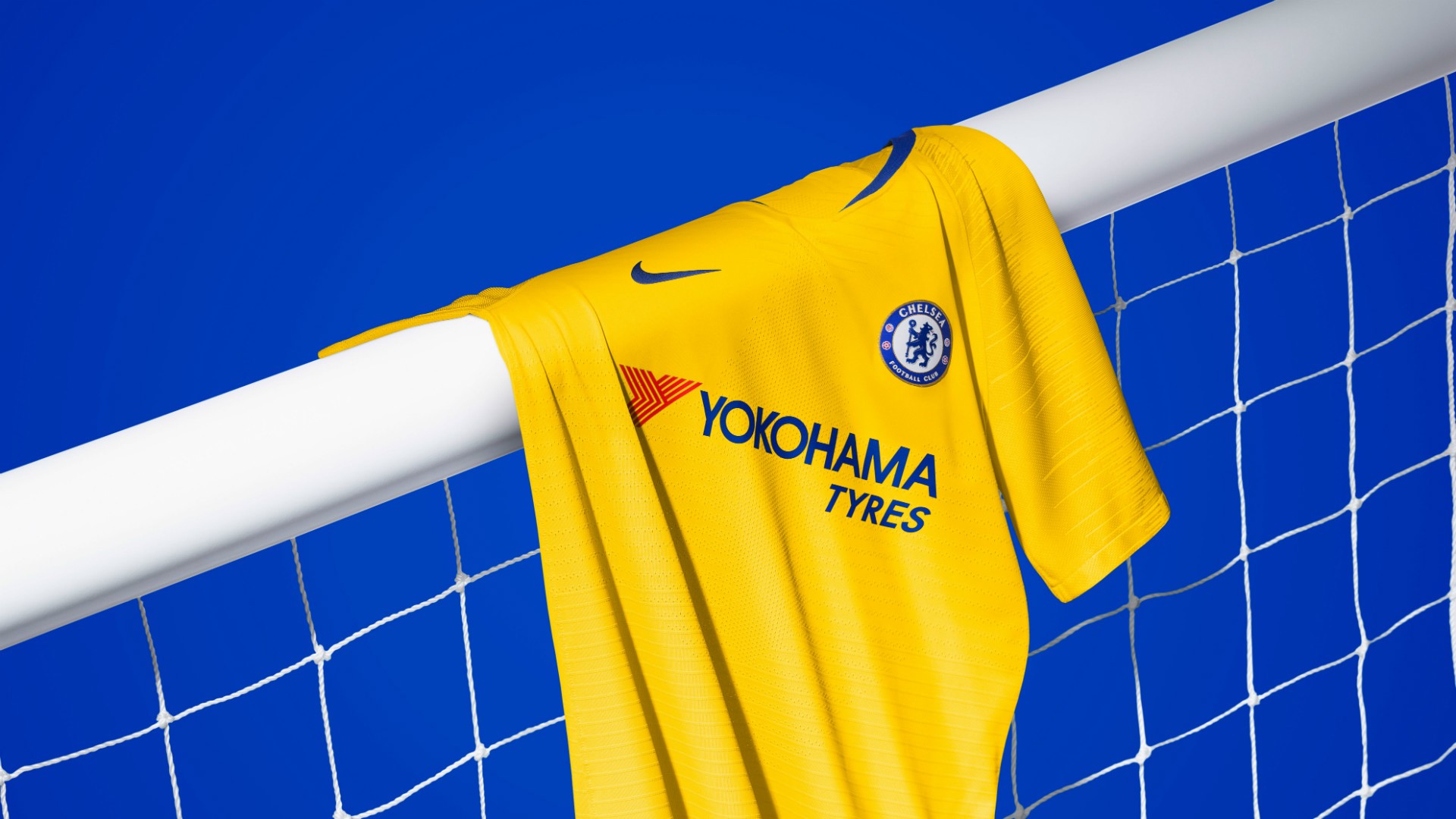 Kante 'cool ngầu' khi cùng Hazard trình làng áo đấu mới của Chelsea - Bóng Đá