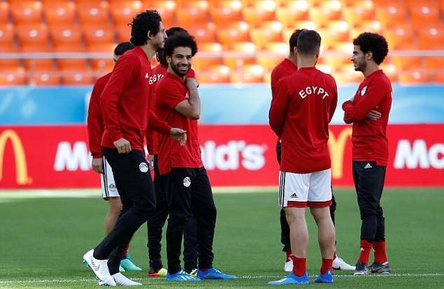 Quẩy nhiệt trên sân tập, Mohamed Salah 100% chiến Uruguay - Bóng Đá